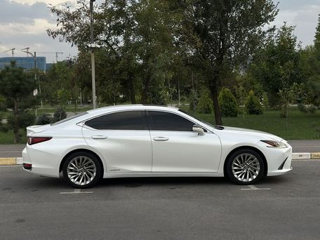 Lexus ES, 2019 — photo 8