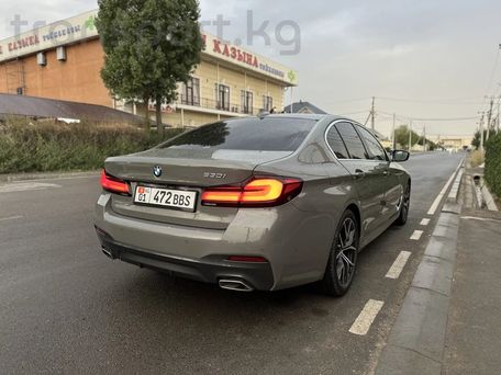 BMW 5 серии, 2021 — 照片 3
