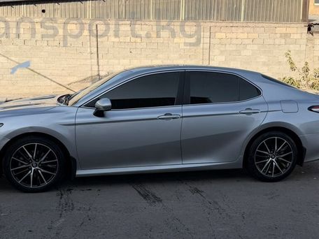 Toyota Camry, 2018 — 照片 6
