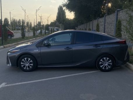 Toyota Prius, 2020 — фото 6