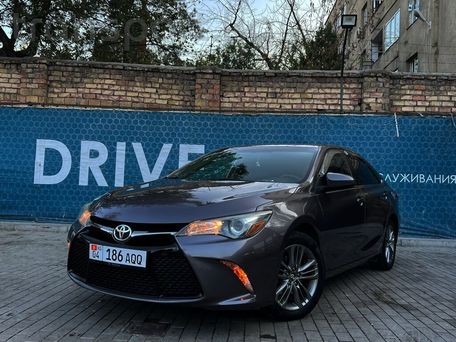 Toyota Camry, 2016 — 照片 1