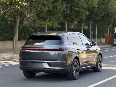 Li Auto (Lixiang) L7, 2023 — 照片 4