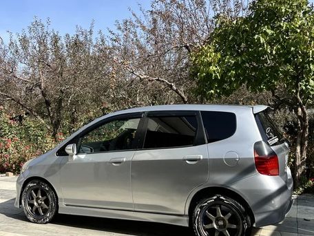 Honda Fit, 2003 — photo 9