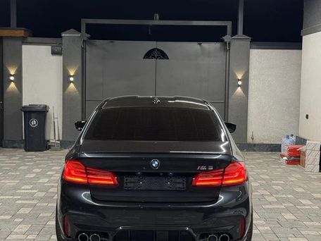 BMW M5, 2018 — 照片 2