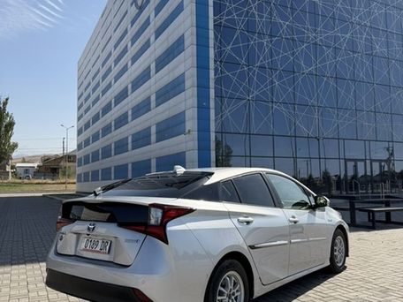 Toyota Prius, 2022 — фото 3