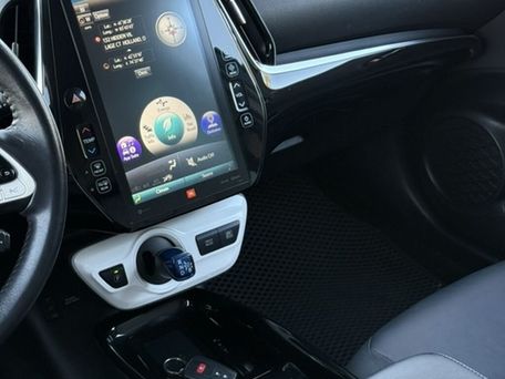 Toyota Prius, 2017 — photo 7