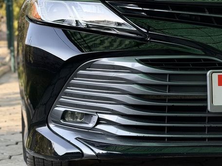 Toyota Camry, 2018 — 照片 13
