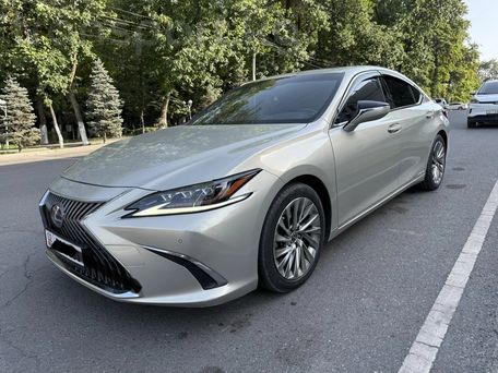 Lexus ES, 2019 — 照片 3