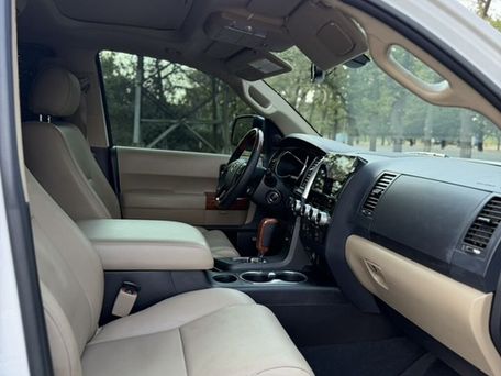 Toyota Sequoia, 2020 — 照片 12