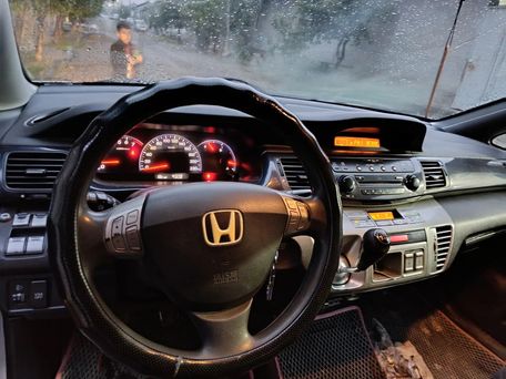 Honda FR-V, 2007 — photo 3