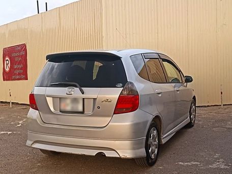 Honda Fit, 2003 — photo 3