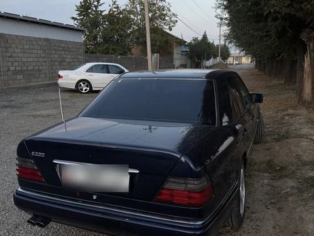 Mercedes-Benz E-Class, 1995 — photo 9