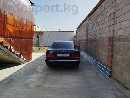 Mercedes-Benz E-Класс, 2002 — 照片 3