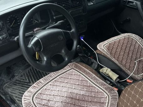Volkswagen Vento, 1992 — photo 11