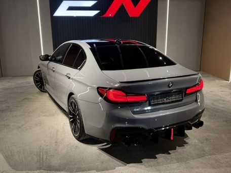 BMW 5 серии, 2018 — 照片 10