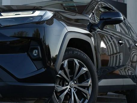 Toyota RAV4, 2023
