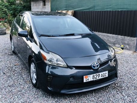 Toyota Prius, 2013 — 照片 1