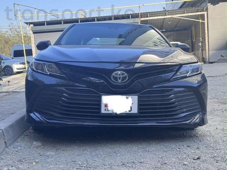 Toyota Camry, 2018 — 照片 1