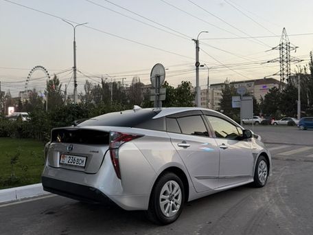 Toyota Prius, 2016 — фото 4