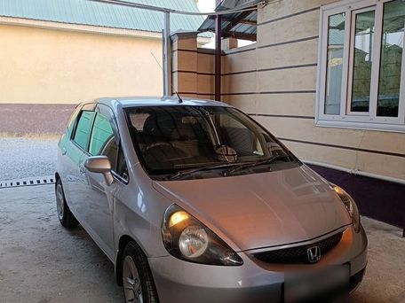 Honda Fit, 2003 — photo 1