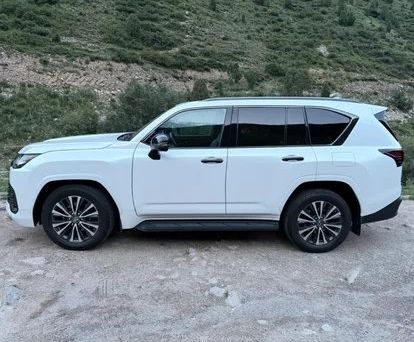 Lexus LX, 2023 — 照片 3
