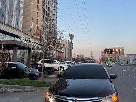 Toyota Camry, 2015 — photo 1