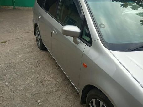 Honda Stream, 2000