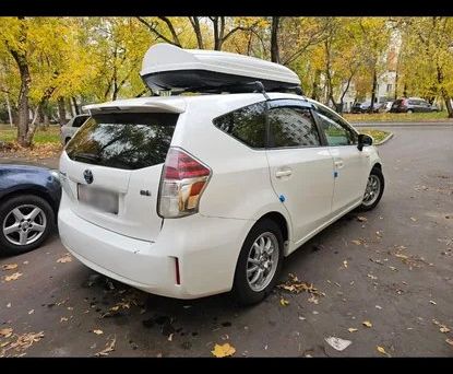 Toyota Prius v (+), 2015 — 照片 6