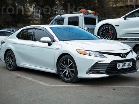 Toyota Camry, 2021 — фото 2