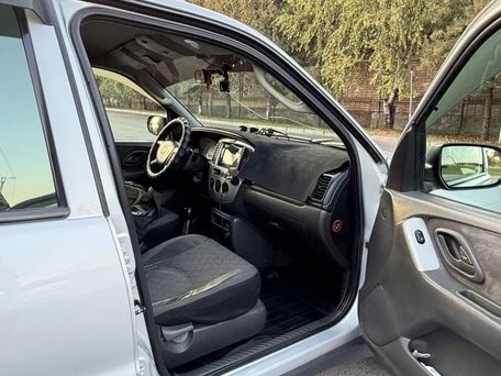 Mazda Tribute, 2003 — 照片 9