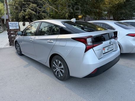 Toyota Prius, 2020 — фото 4