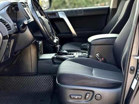 Toyota Land Cruiser Prado, 2022 — 照片 7