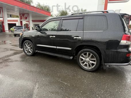 Lexus LX, 2010 — photo 4