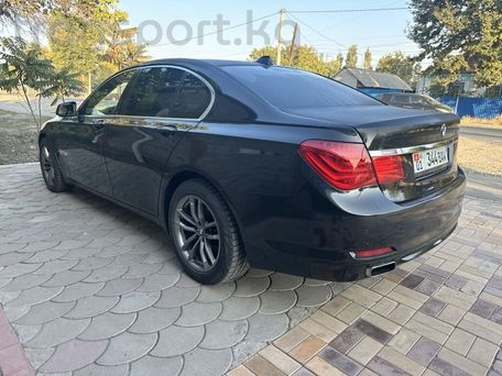BMW 7 серии, 2009 — 照片 3