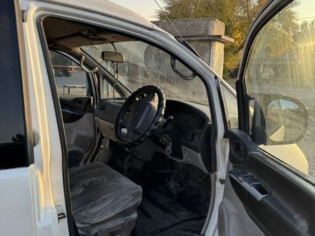 Mitsubishi Delica, 2002 — 照片 8