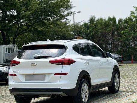 Hyundai Tucson, 2019 — 照片 2