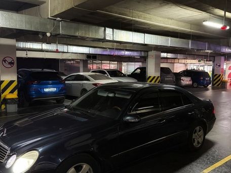 Mercedes-Benz E-Класс, 2002 — 照片 4