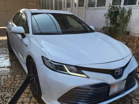 Toyota Camry, 2018 — 照片 2