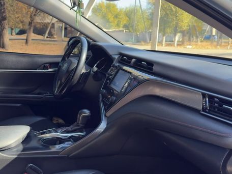Toyota Camry, 2019 — photo 6