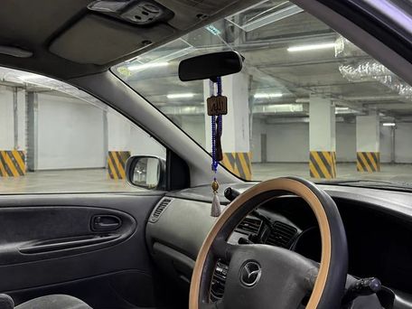 Mazda MPV, 2000 — 照片 7