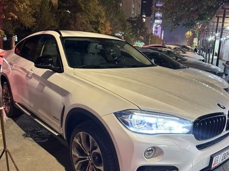 BMW X6, 2018 — 照片 1