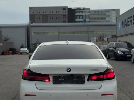 BMW 5 Series, 2021 — photo 3
