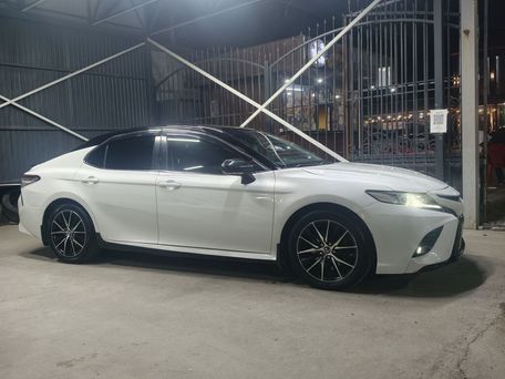 Toyota Camry, 2018 — фото 11