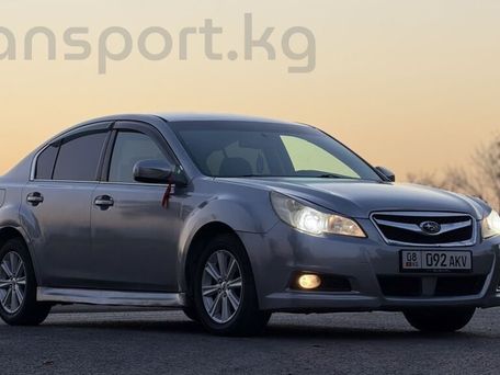 Subaru Legacy, 2010 — 照片 2