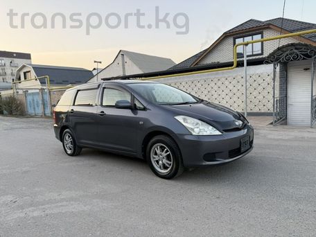 Toyota Wish, 2004 — photo 1