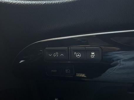 Toyota Prius, 2019 — photo 8