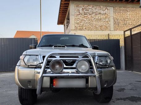 Nissan Patrol, 2002