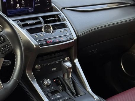 Lexus NX, 2019 — сүрөт 8