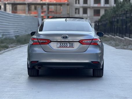 Toyota Camry, 2020 — 照片 5