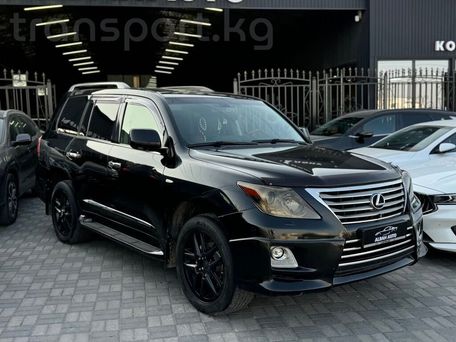 Lexus LX, 2011 — 照片 1